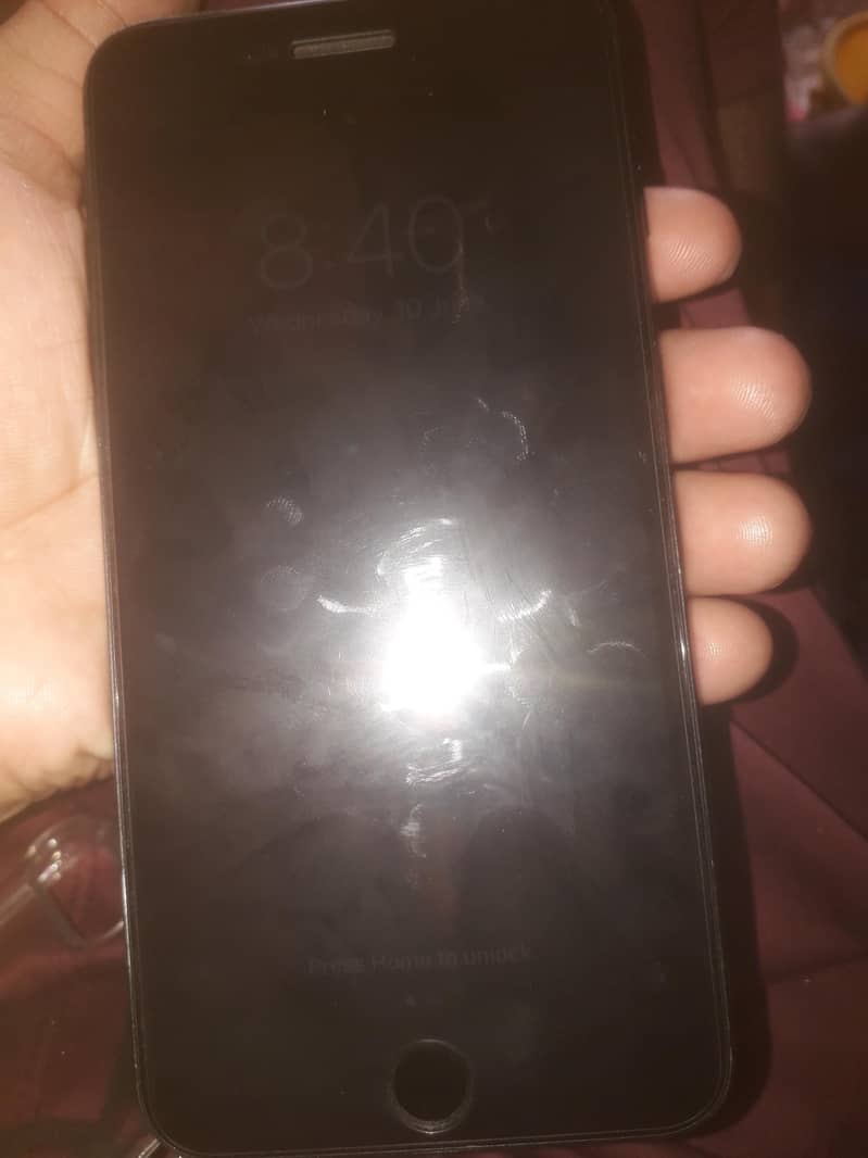 Apple iPhone 7 Plus 3