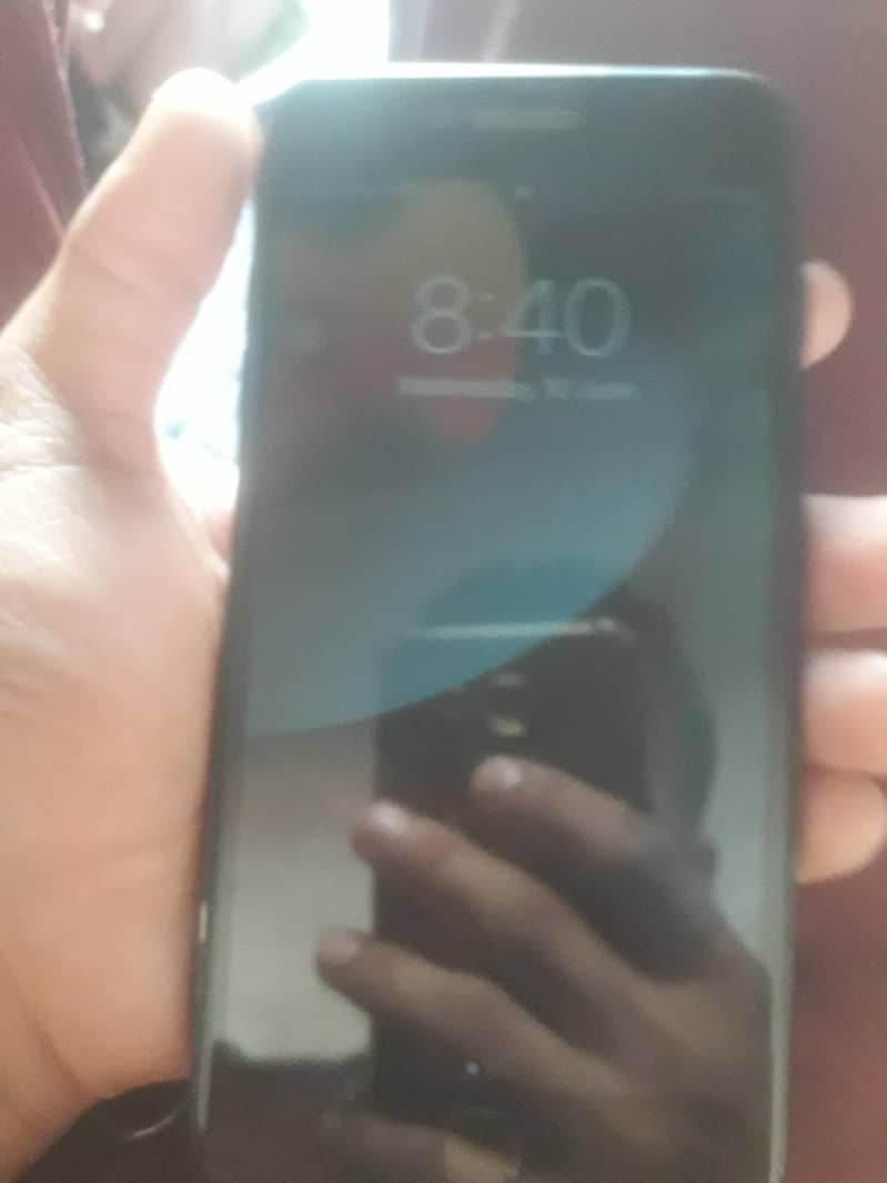 Apple iPhone 7 Plus 4