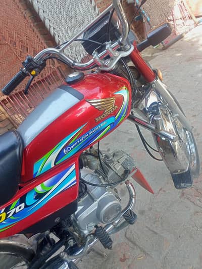 24 Model 70 cc Honda