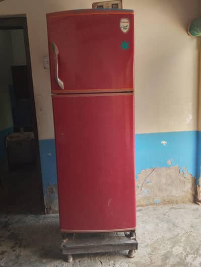 Full size Refrigerator Singer Company For Sale