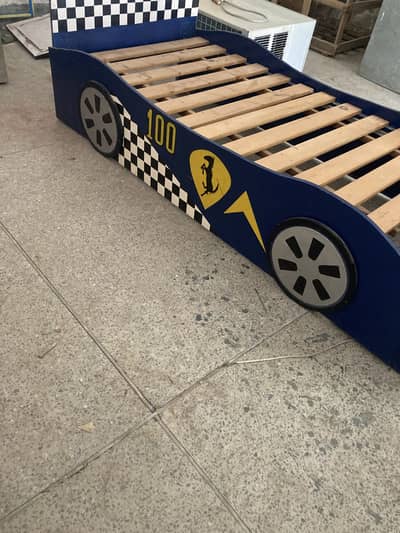 Kids bed urgent sale