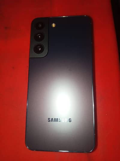 Samsung S22