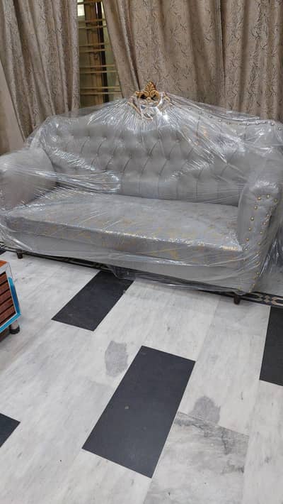 Sofa Set 5 seater brand new condition never used