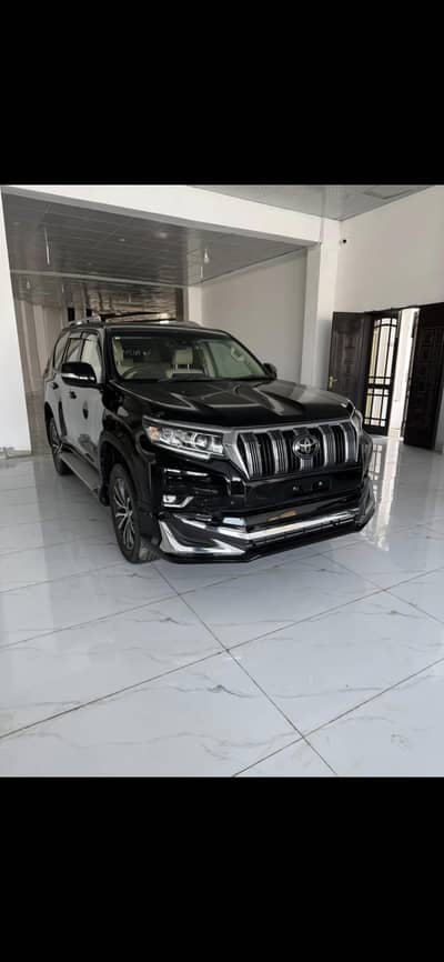 Toyota Prado TXL 2.7 Black with biege interior
