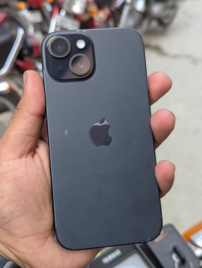 Apple iPhone 15