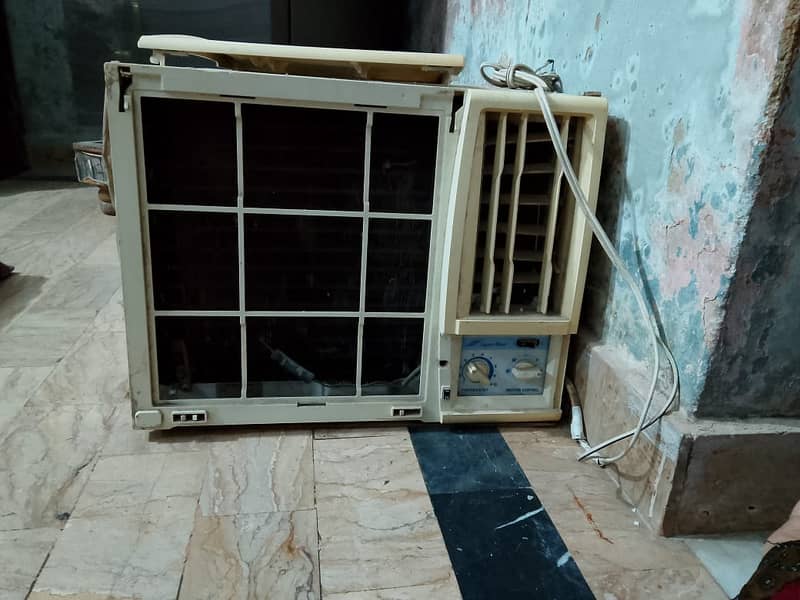 window ac 1