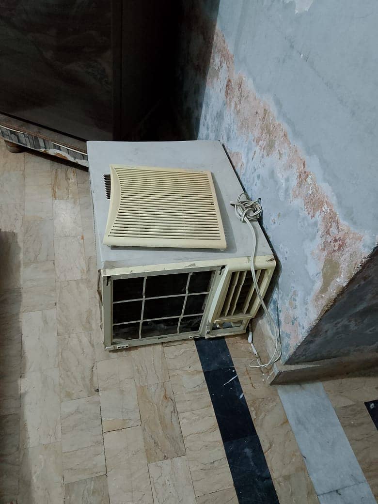 window ac 2
