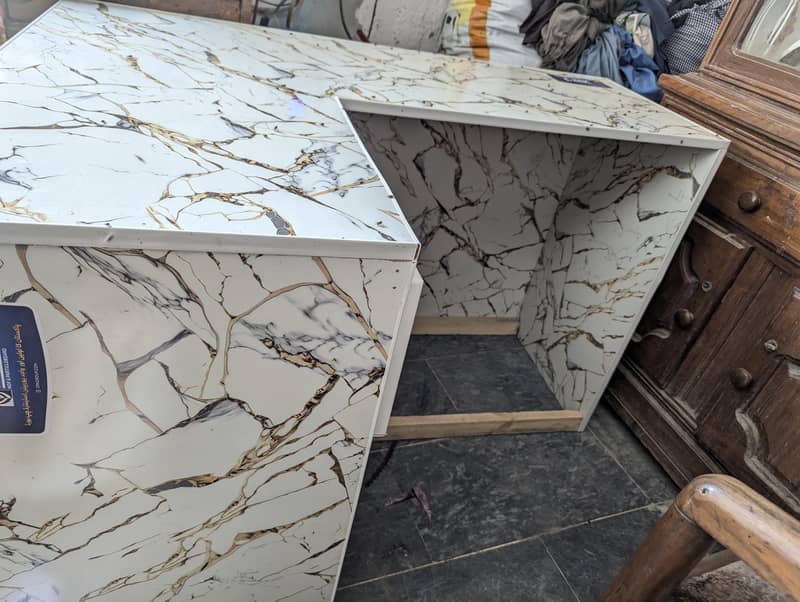 Counter Table L-Shape 4