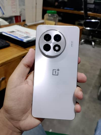 One Plus 13R