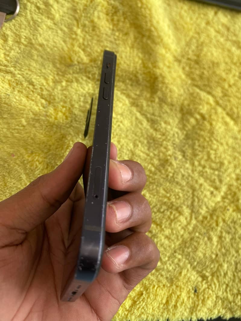 iPhone 12 5