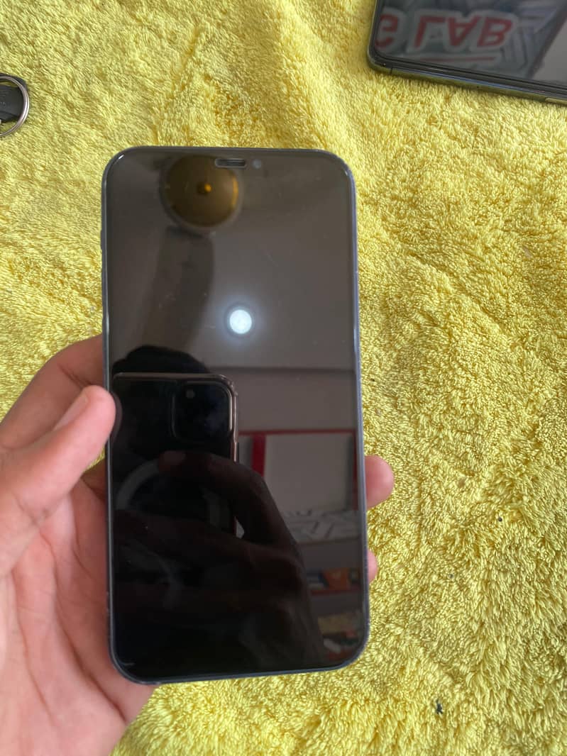 iPhone 12 7
