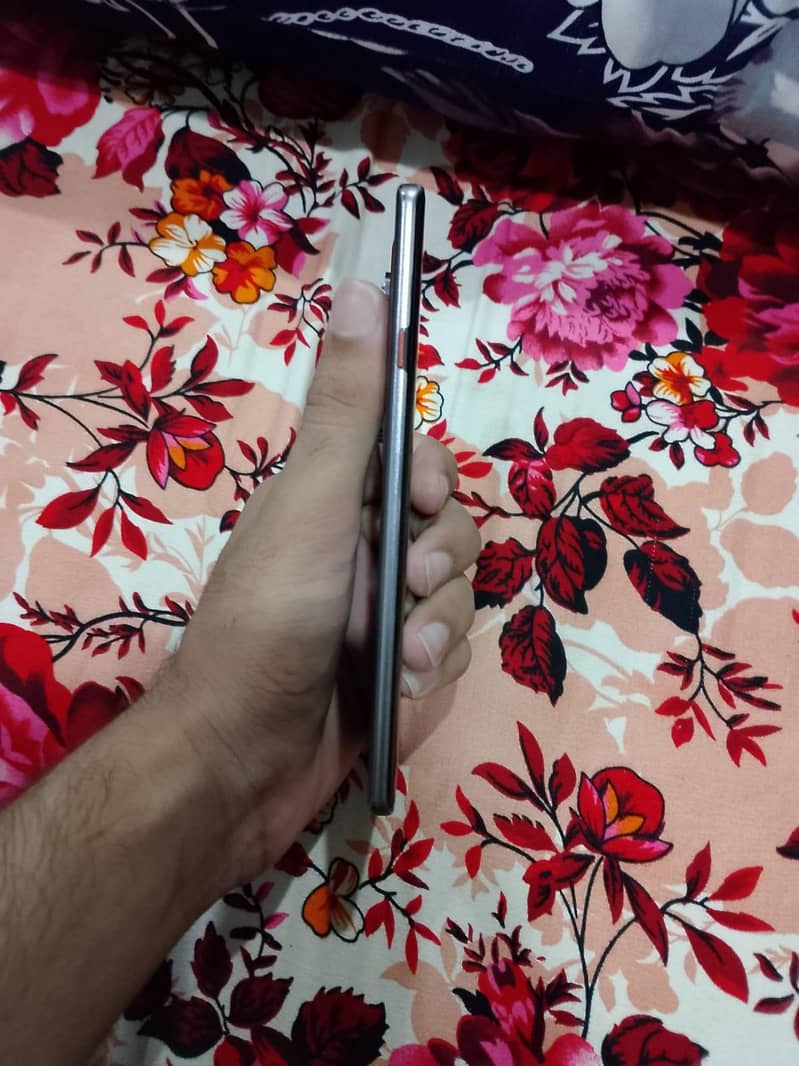 Tecno CAMON 40 Pro 2