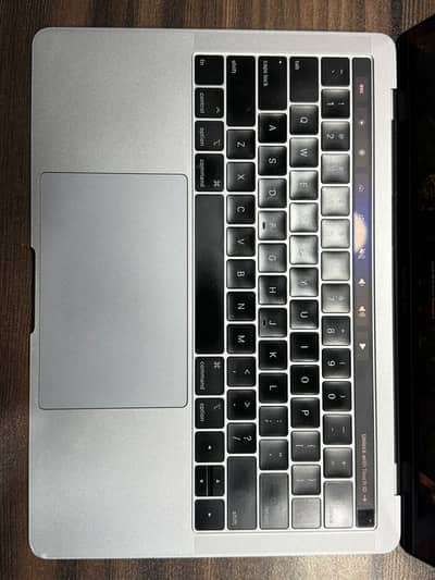 MacBook Pro 13" 2018 Core i5 | 8GB RAM | 256GB SSD | Excellent Condit