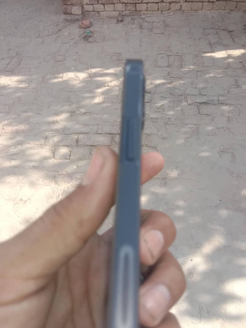 iPhone 12 2