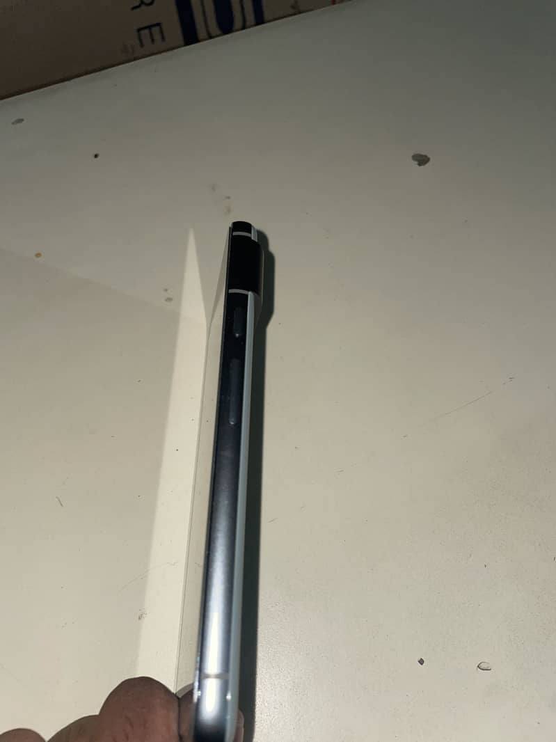 Google Pixel 8 3