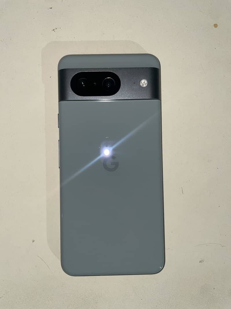 Google Pixel 8 5
