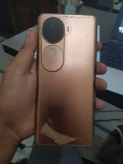 Vivo V40e