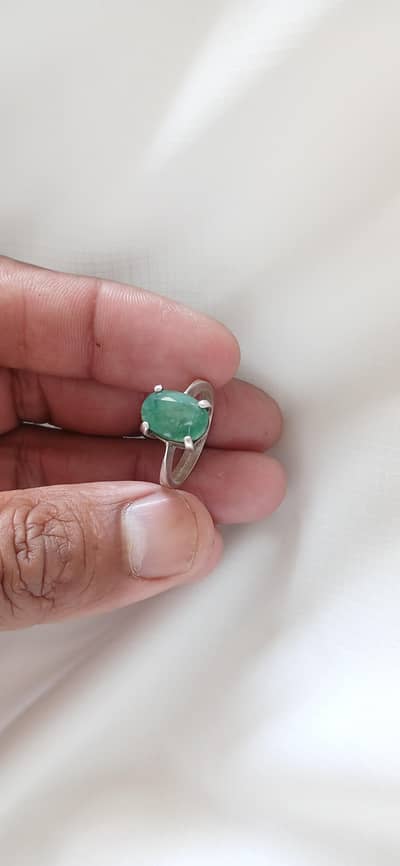 Emerald ring for sale