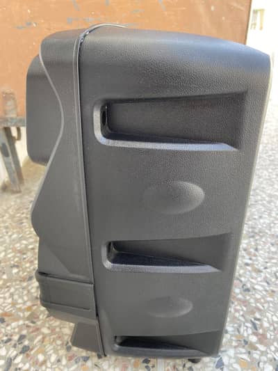 One time uesd new speaker box  all ok 10/10 ha sound be acha ha