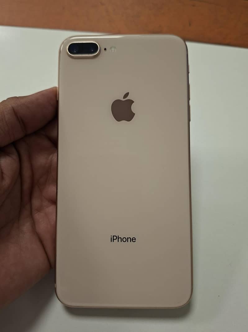 Apple iPhone 8 Plus 6