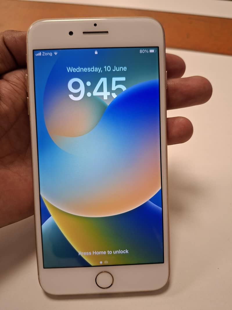 Apple iPhone 8 Plus 8