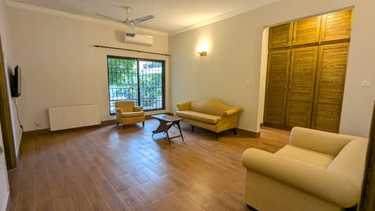 FOR RENT Renovated Annex 4-Beds Available F_7/3