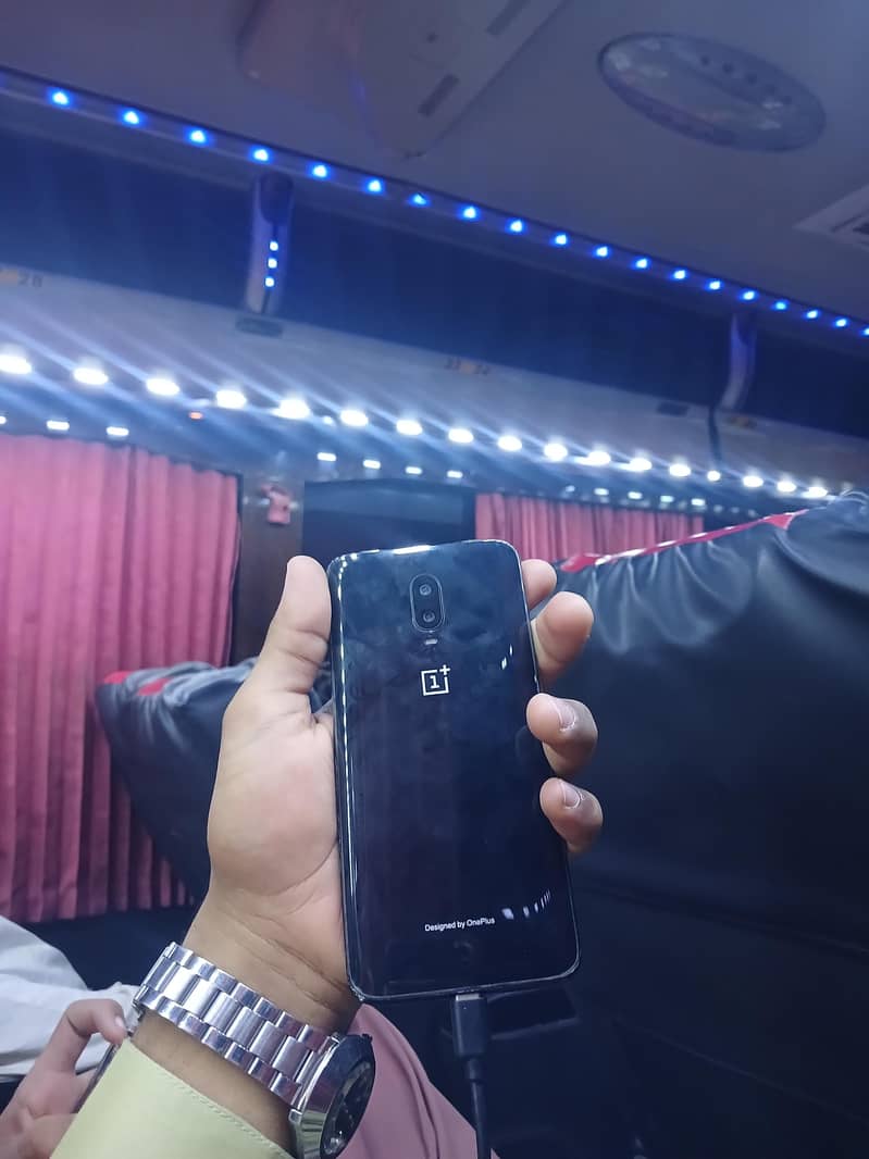 One Plus 6T 2