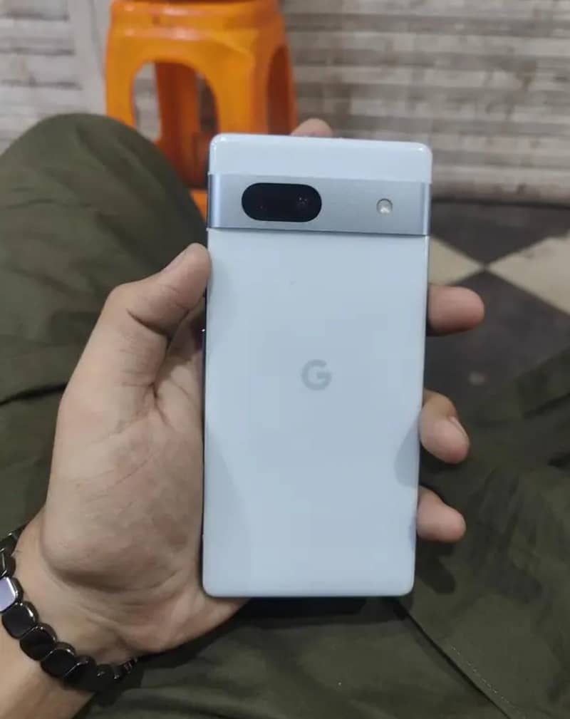 Google Pixel 7a 5