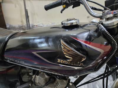 Honda CG 125 2017 black color