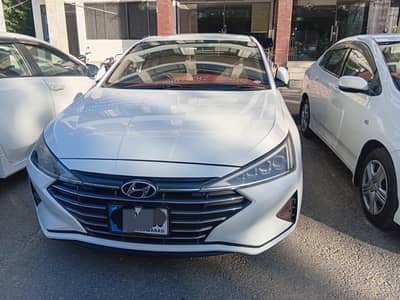 Hyundai Elantra 2022