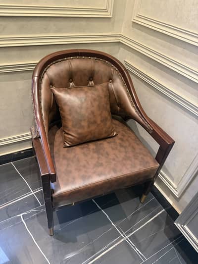 Pure wood visitor chairs