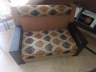 Dewan 5 seater