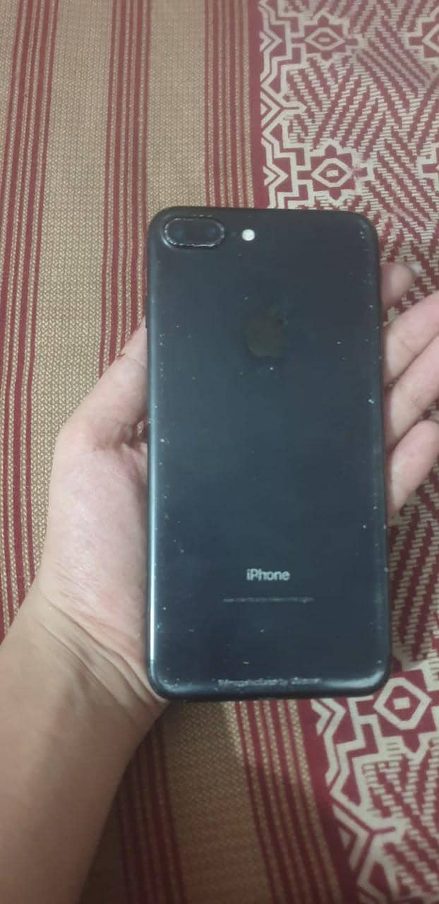 Apple iPhone 7 Plus 1