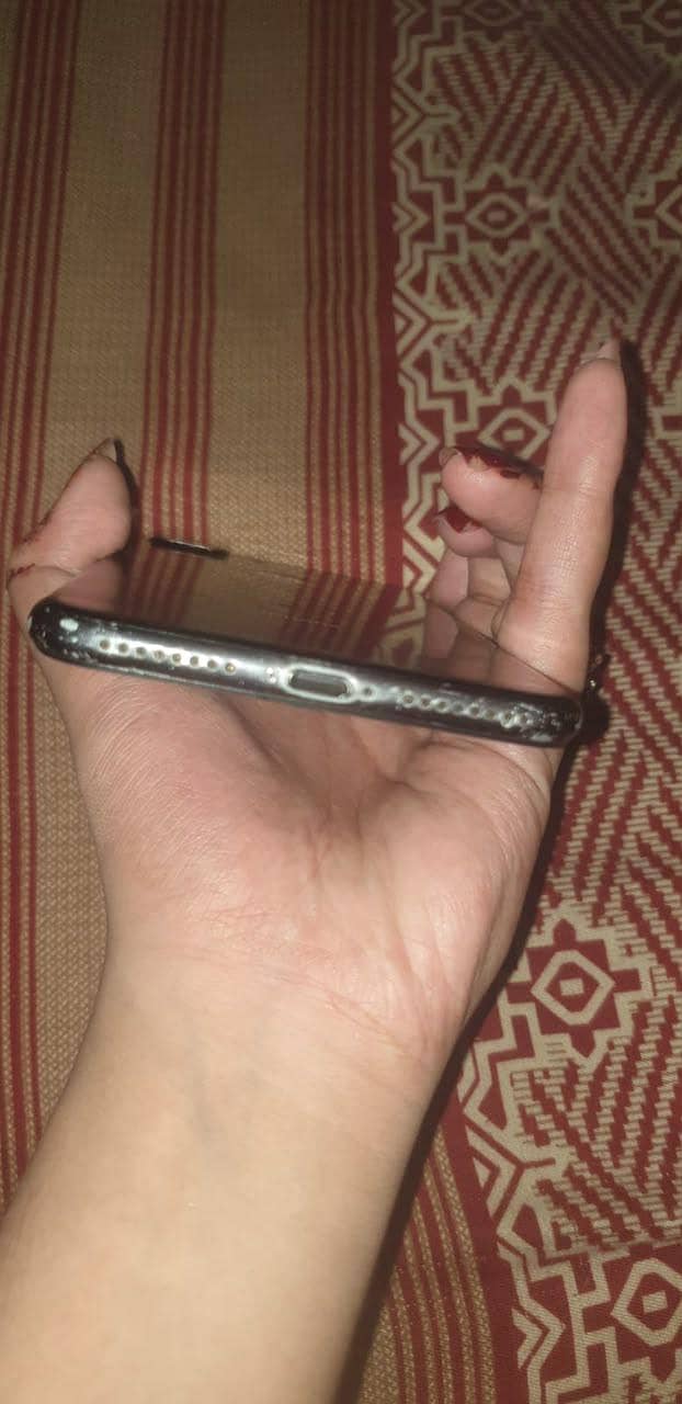 Apple iPhone 7 Plus 2