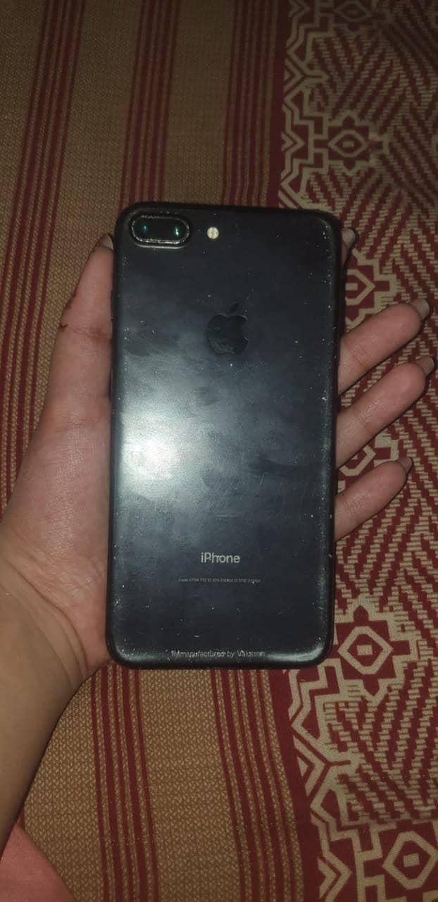 Apple iPhone 7 Plus 6