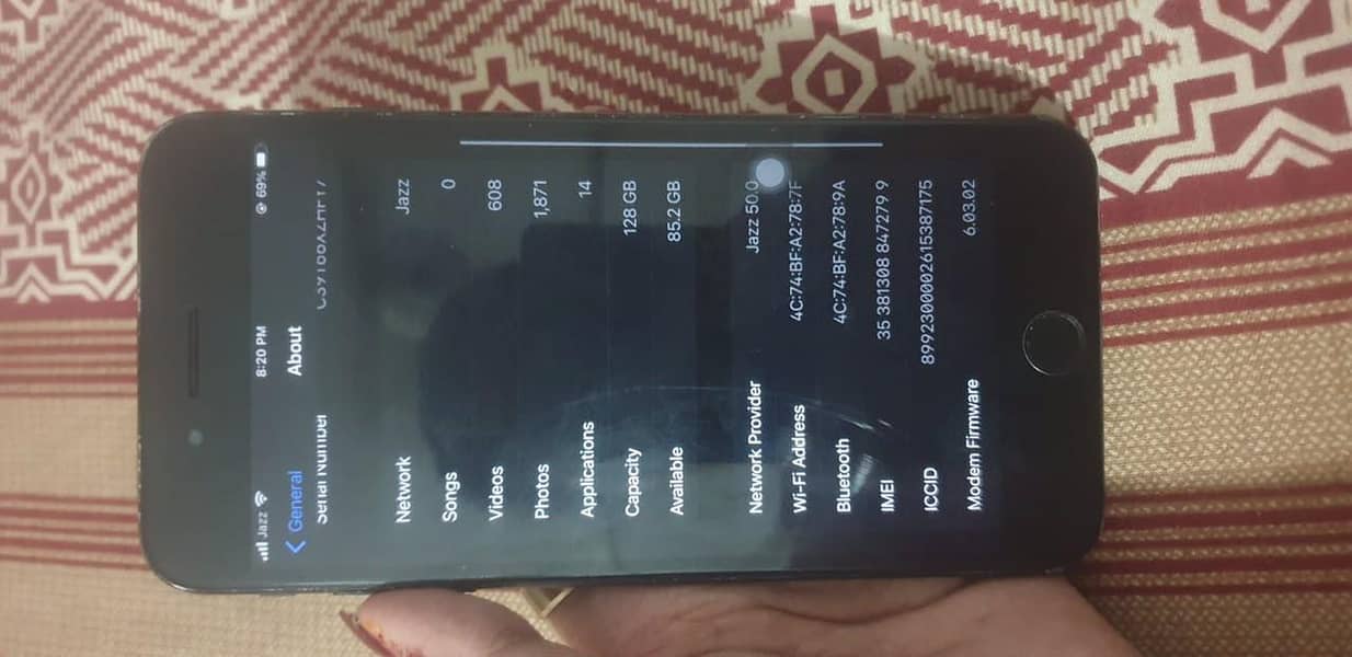 Apple iPhone 7 Plus 9
