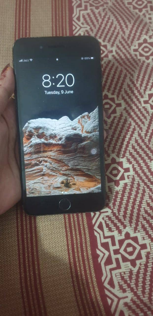 Apple iPhone 7 Plus 10