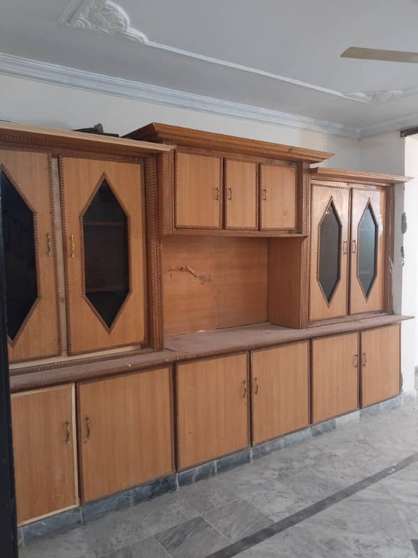 E11 Close Basement 2bed 4