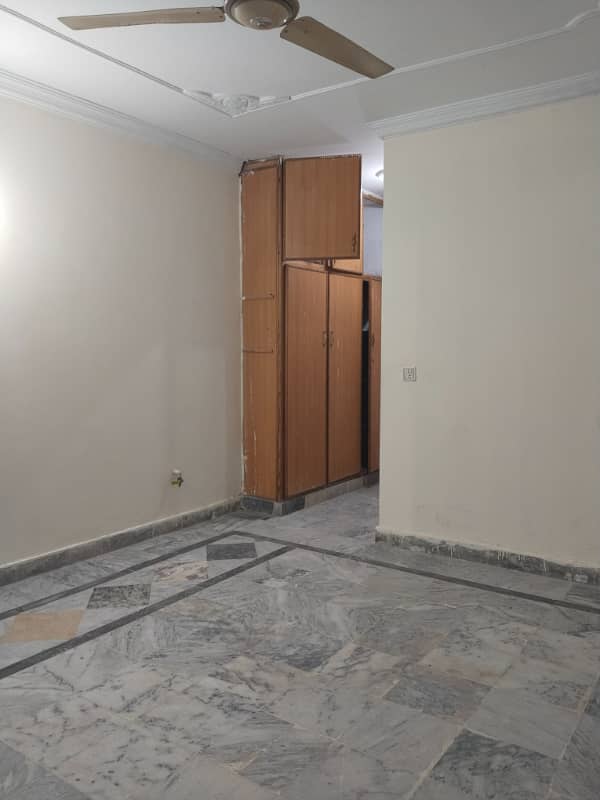 E11 Close Basement 2bed 6