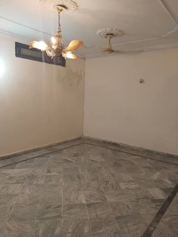 E11 Close Basement 2bed 8