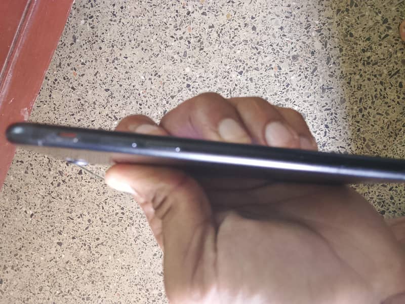 Apple iPhone 7 1
