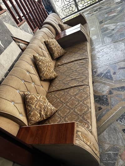 7 Seater Wooden Sofa Set – Good Condition