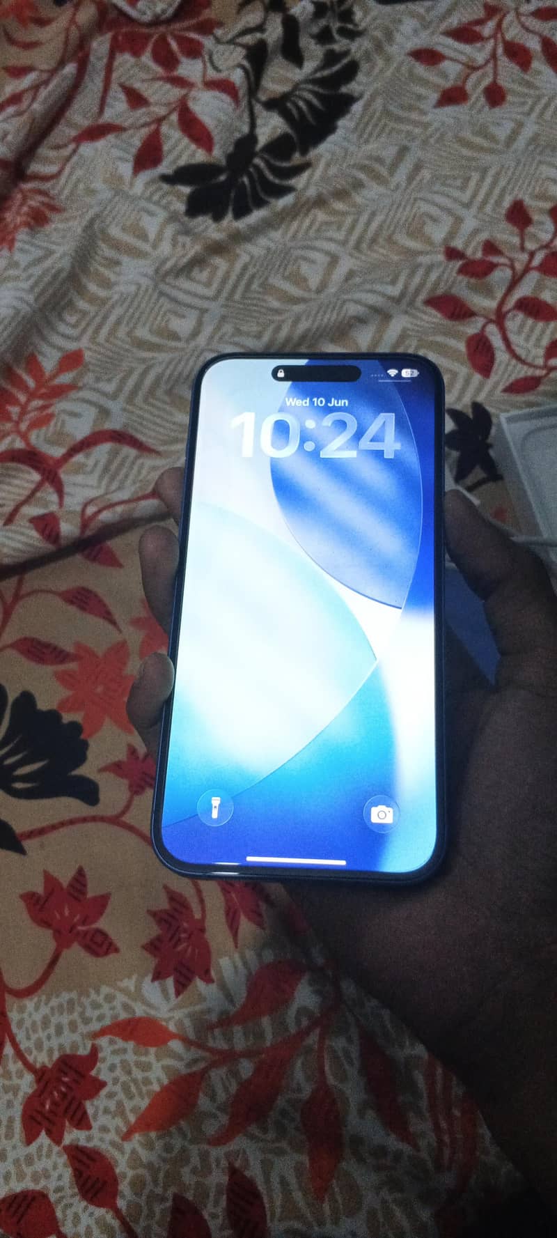 Apple iPhone 16 Plus 1