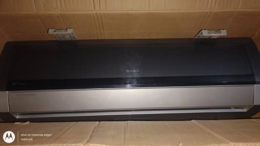 Gree DC inverter G10 series like brand new. No repair in original gas