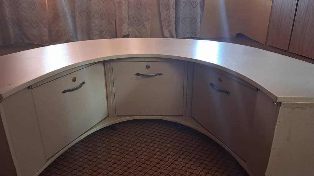table desk 1