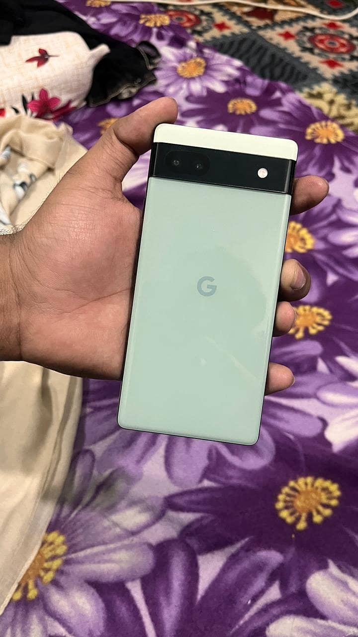 Google Pixel 6a 1