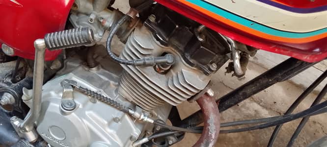 urgent sale my bike Honda 125 03244997335