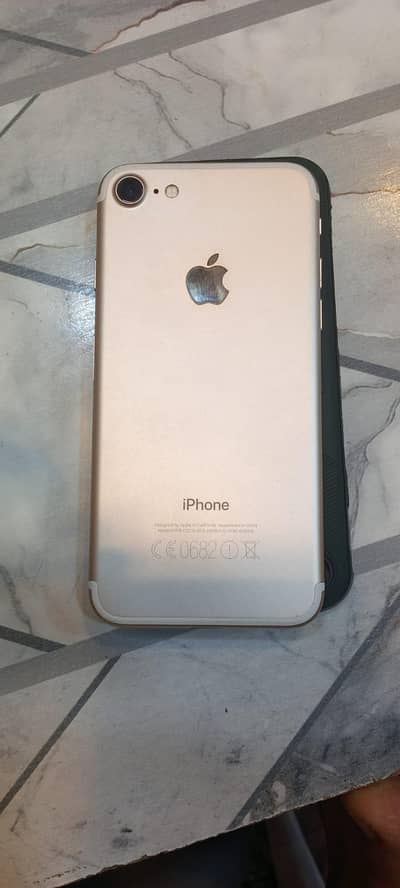 Apple iPhone 7