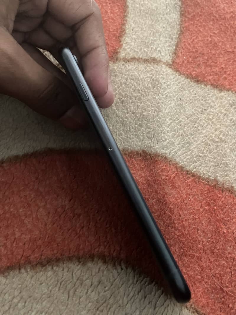 Apple iPhone SE 3