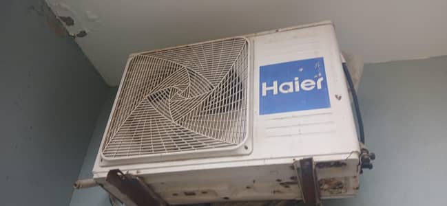haier dc inverter for sell on hai cooling kr rha hai